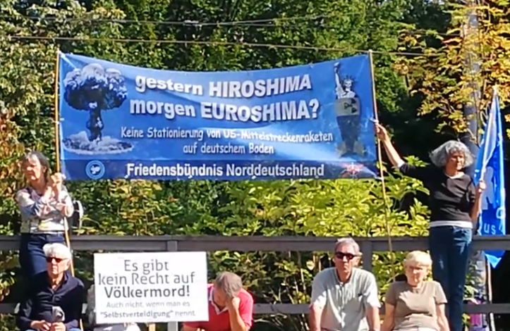 Banner gegen Raketenstationierung